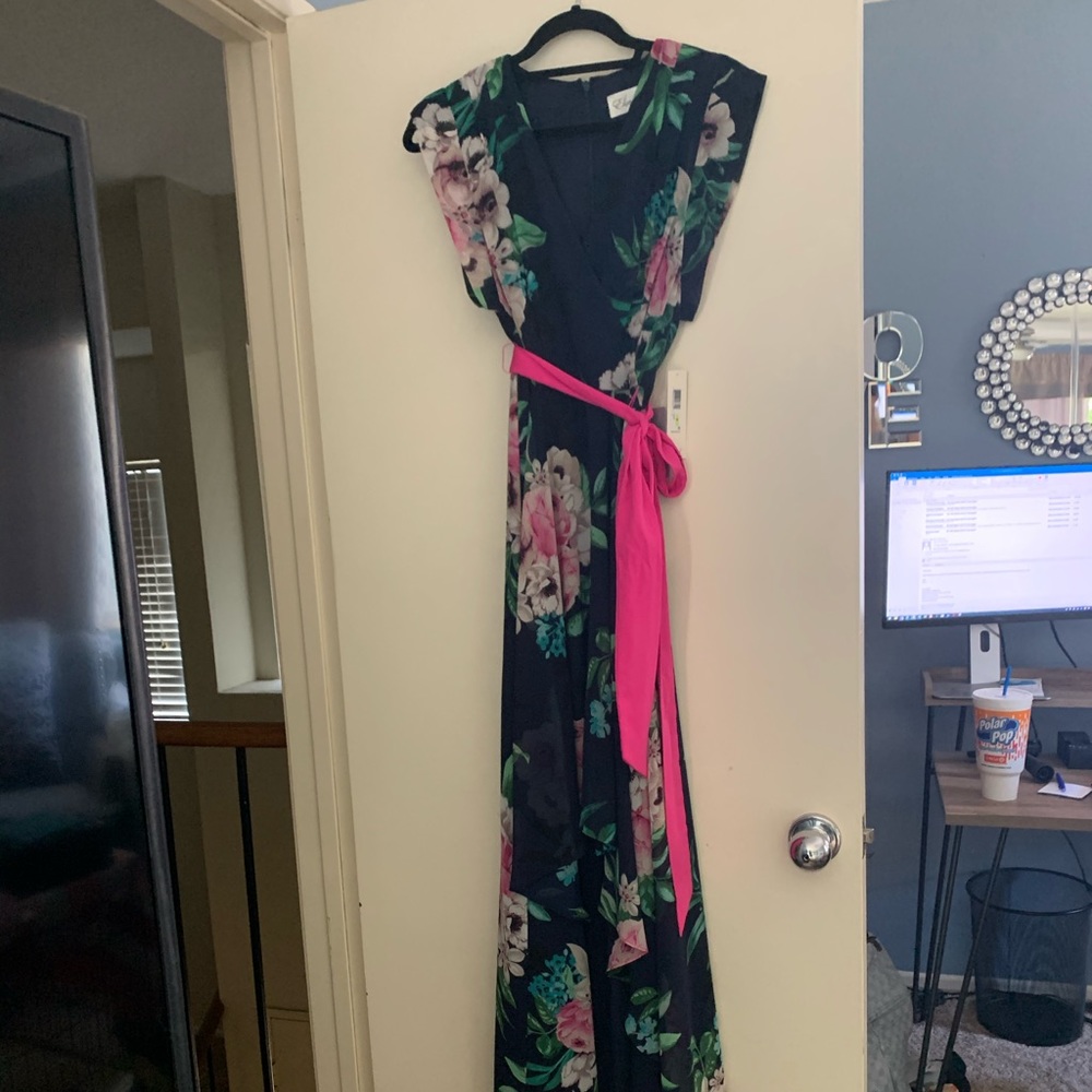 Beautiful NWT Eliza J floral hi low maxi dress